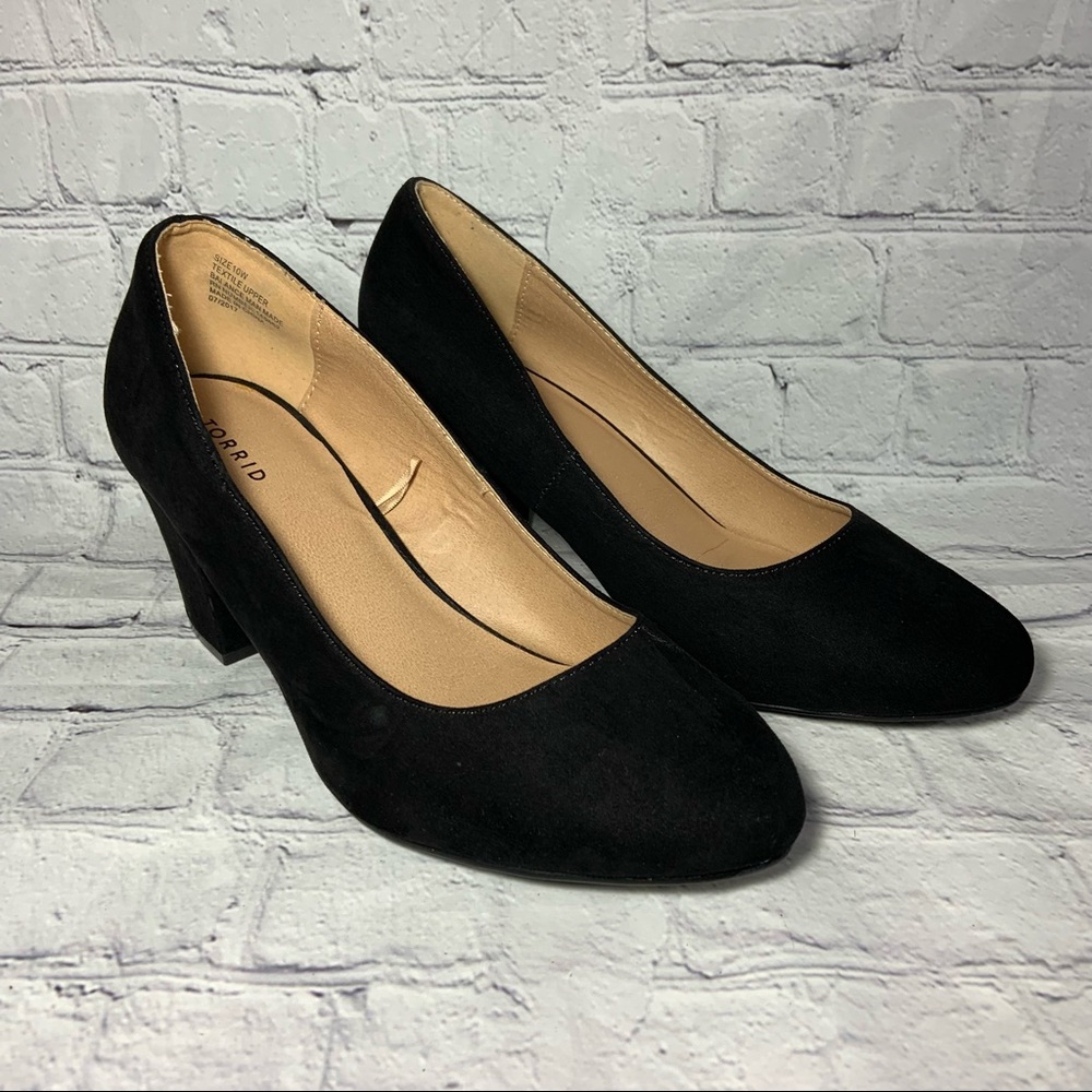 Torrid Velvet Black Block Heeled Pumps Sz 10W